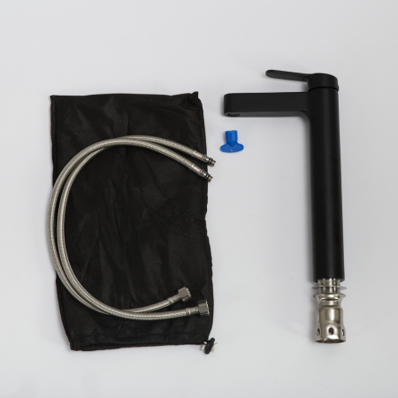 DEL-LMC-NERO_DETAIL_1