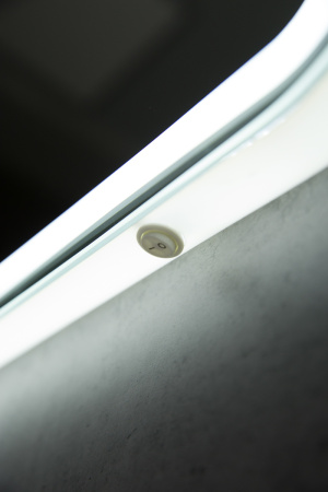 SPC-CEZ-LED-BTN_DETAIL_1