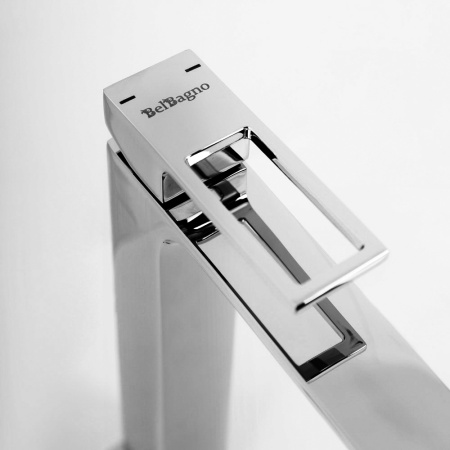 LUC-LMC-CRM_DETAIL_1